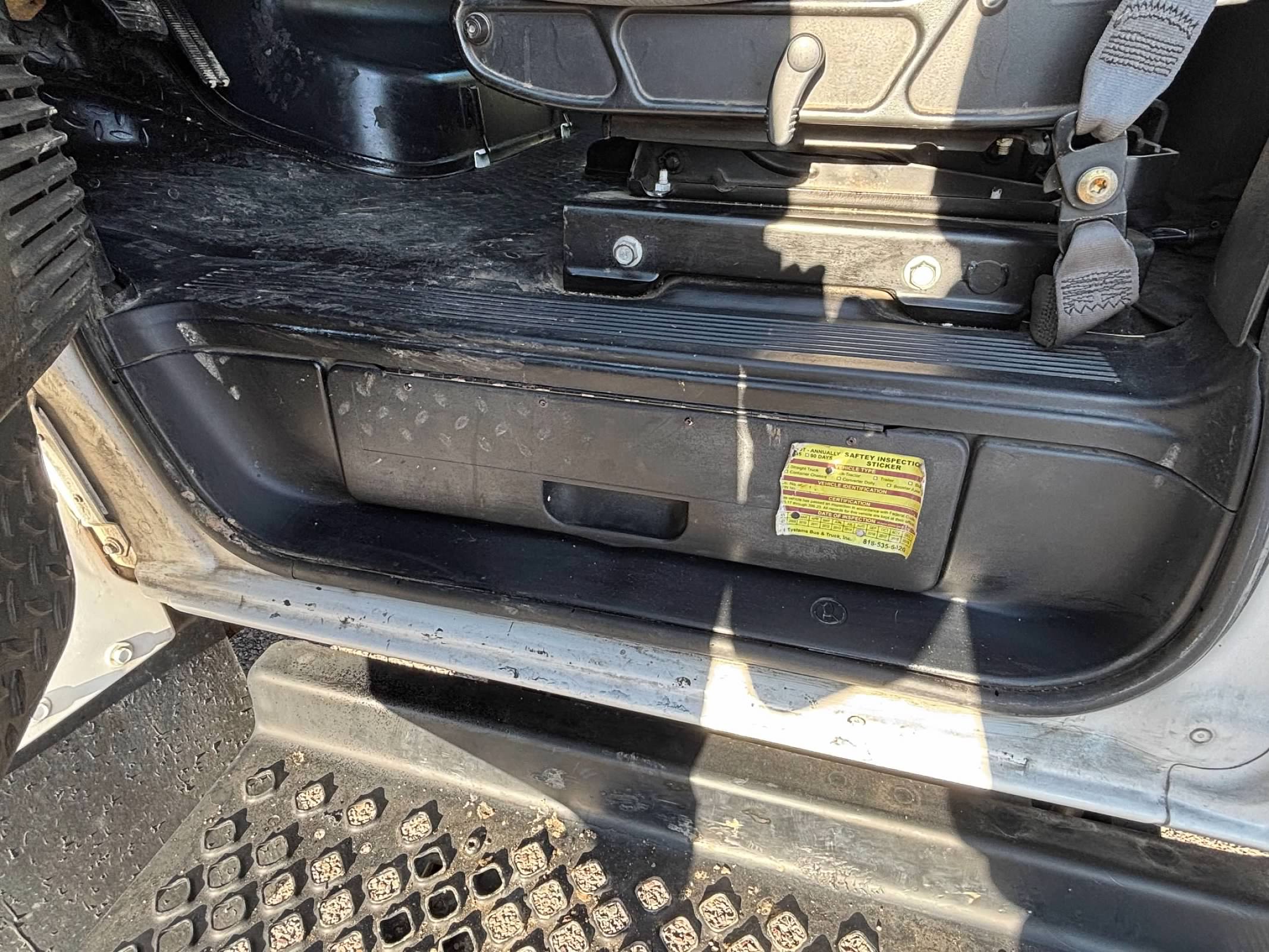 2007 GMC C5500 - Photo 21