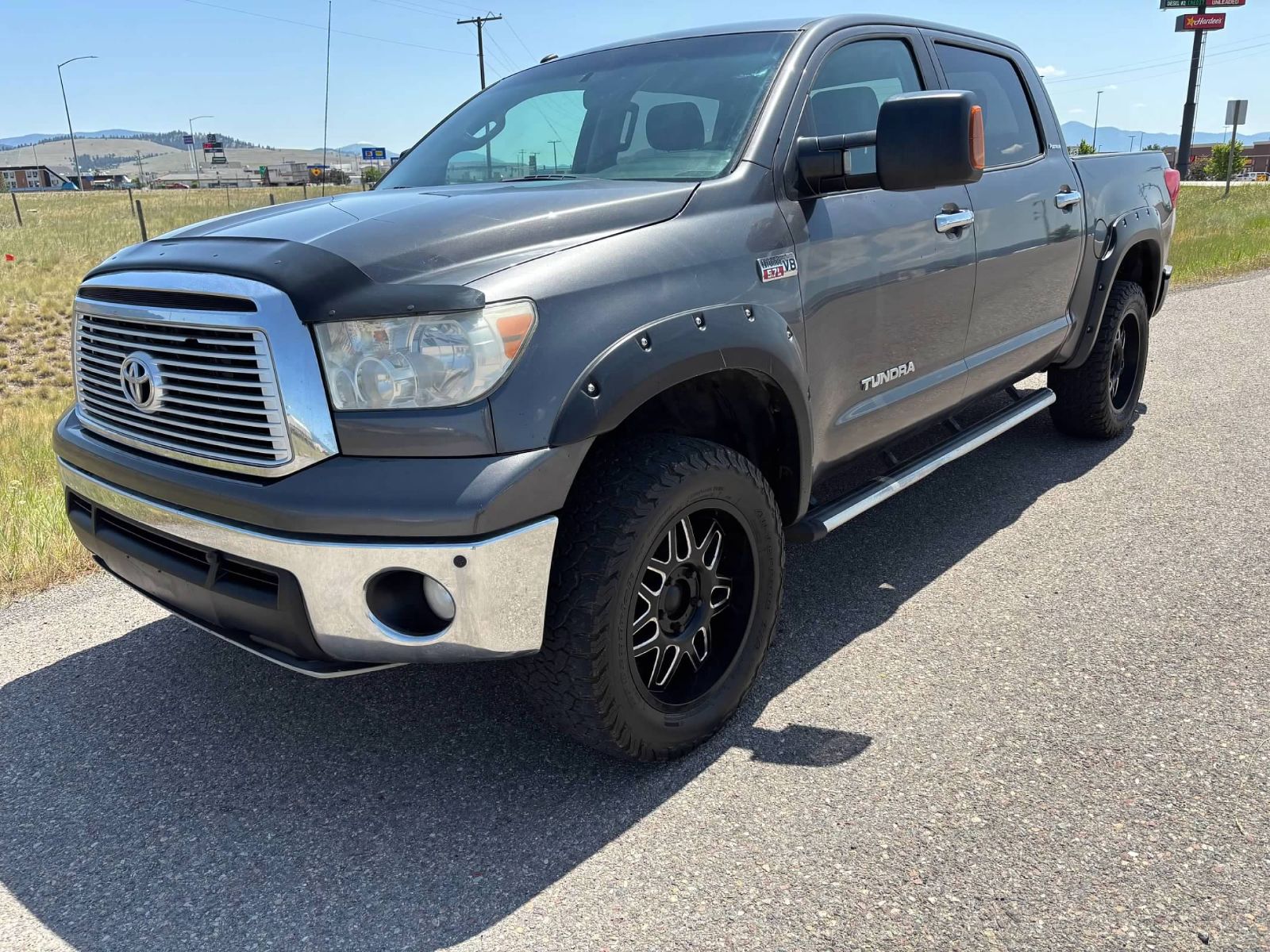 2013 Toyota Tundra 5.7 Auto 4WD Platinum Crew Max's photo