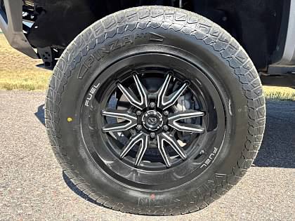 2019 Chevrolet Colorado ZR2 - Photo 14