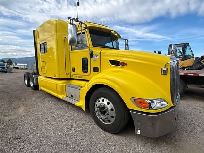 2014 Peterbilt 386 Sleeper Tractor