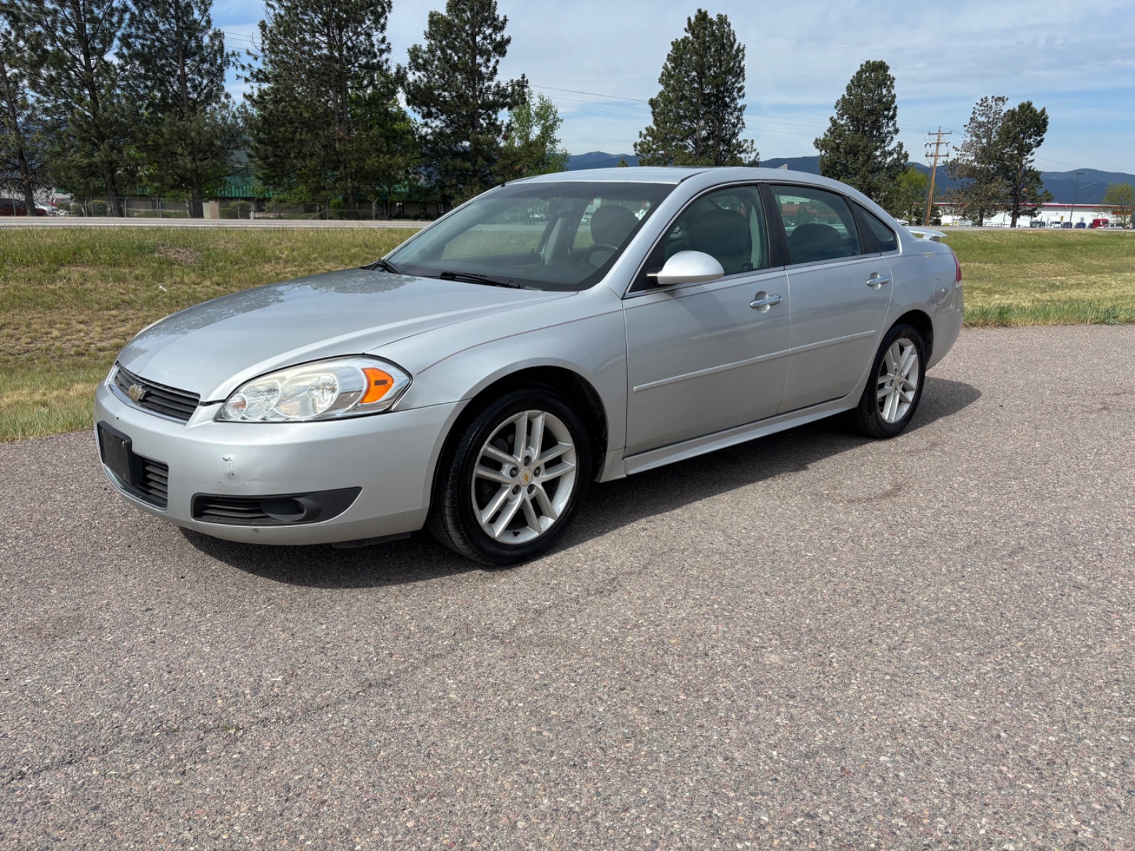 2010 Chevrolet Impala LTZ's photo