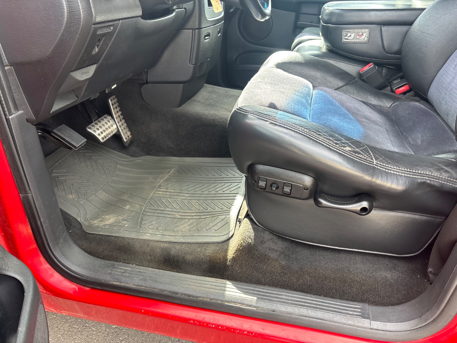 2005 Dodge Ram SRT-10 Base - Photo 31